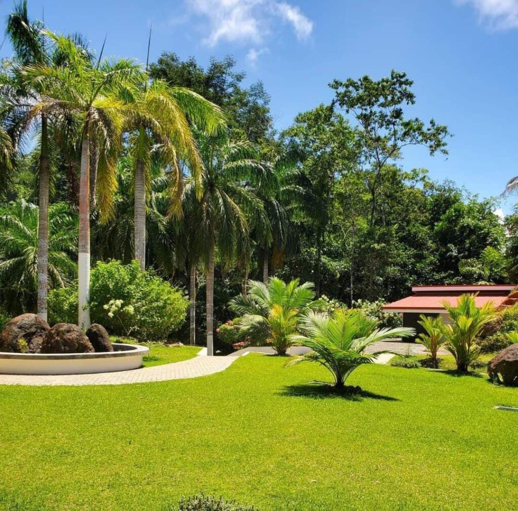 Lapazul Boutique Retreat Center 5